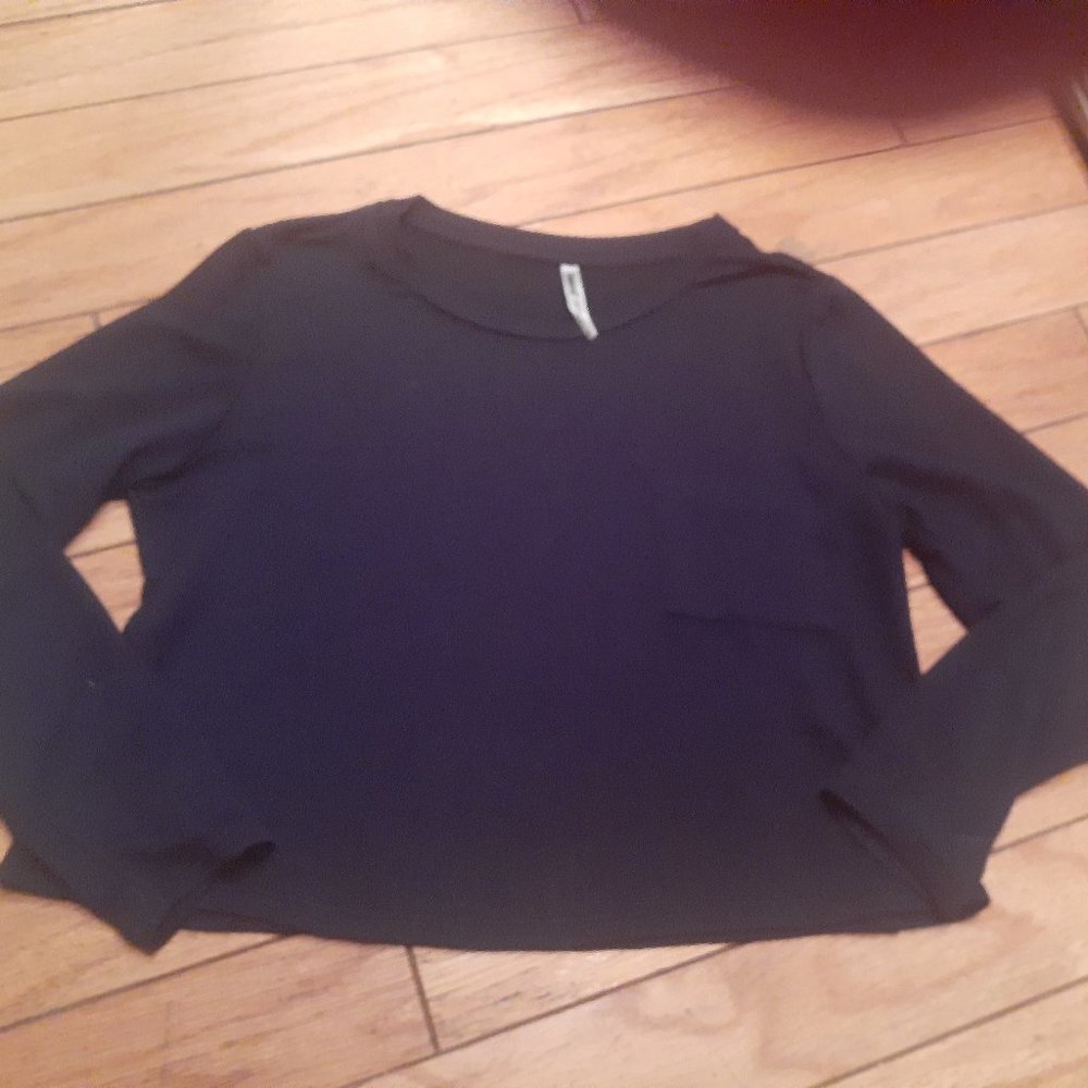 4/$25 Sweet little navy TOP